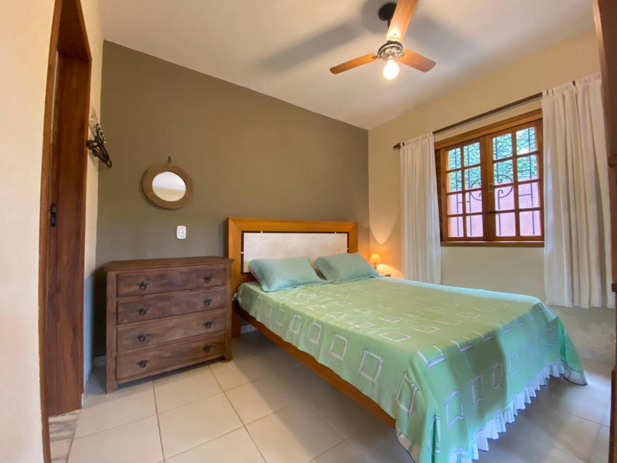 Casa Embaubas Holiday home *
